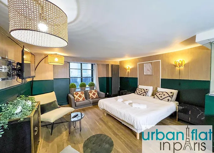 Urban Flat 31 - Lovely Triplex In *