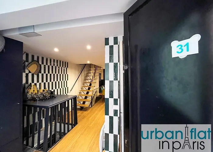 Urban Flat 31 - Lovely Triplex In